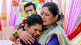 Aai Kuthe Kay Karte S01E562 Anagha Gets Emotional Full Episode