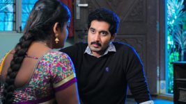 Karthika Deepam S01E1039 A Shocker for Deepa Full Episode