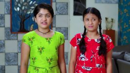 Karthika Deepam S01E1127 Sourya, Hima Seeks Answers Full Episode