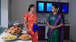 Karthika Deepam S01E1199 Soundarya Is Taken Aback Full Episode