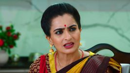 Karthika Deepam S01E1444 Soundarya Is Doubtful Full Episode