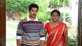 Karthika Deepam S01E172 Karthik in a Tight Spot Full Episode