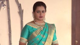 Karthika Deepam S01E180 Soundarya's Baseless Accusation Full Episode