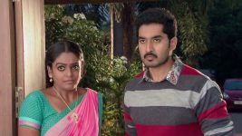 Karthika Deepam S01E31 Karthik Defends Deepa Full Episode