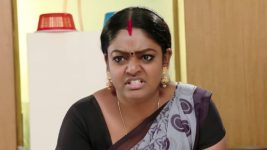 Karthika Deepam S01E402 Deepa Is Furious Full Episode