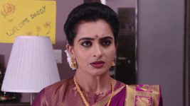 Karthika Deepam S01E925 Soundarya Is Shocked Full Episode