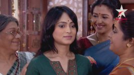 Mon Niye Kachakachi S01E27 Labanya agrees to get married Full Episode