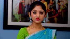 Ninaithale Inikkum S01E104 17th December 2021 Full Episode