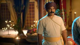 Punyashlok Ahilyabai S01E458 Lakhan Singh Hides The Trunk Full Episode