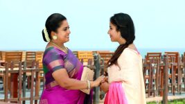 Raja Rani S02E125 Soundharya Meets Sandhya Full Episode