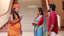 Raja Rani S02E450 Swamiji Warns Sandhya Full Episode