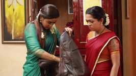 Raja Rani S02E494 Mailu Helps Sandhya Full Episode