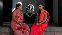 Lakshmi Baramma S01E697 13th May 2015 Full Episode