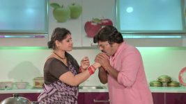 Lakshmi Kalyanam (Star Maa) S05E123 Desamukhi Hurts Herself Full Episode