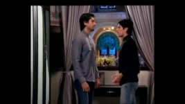 Tere Liye S01 E63 Robindo, Anurag Lock Horns