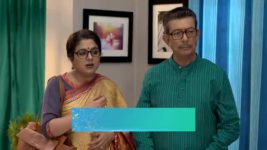 Ekka Dokka S01 E296 Radhika Avoids the Family