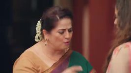 Yeh Hai Chahatein S03 E57 Samrat Faces Nayantara's Wrath