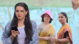 Aai Kuthe Kay Karte S01 E1024 Veena in Trouble?