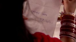 Mon Niye Kachakachi S05 E01 Ayan apologises to Labanya