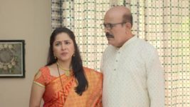 Aai Kuthe Kay Karte S01 E1075 Vinayak Feels Helpless