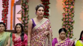 Aai Kuthe Kay Karte S01 E1083 A Joyful Time for the Deshmukhs