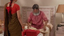 Mann Ki Awaaz Pratigya S11 E25 Sajjan gifts Ganga sarees