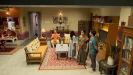 Aai Kuthe Kay Karte S01 E1094 Sulekha Explains Isha