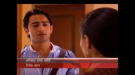 Navya Naye Dhadkan Naye Sawaal S01 E10 Navya's narrow escape