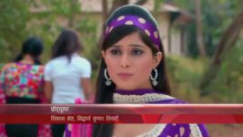 Navya Naye Dhadkan Naye Sawaal S06 E15 Anant at the party