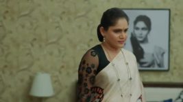 Chotya Bayochi Mothi Swapna S01 E337 Track Every Move