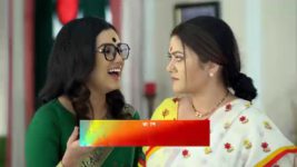 Aay Tobe Sohochori S01E216 Debina Puts Up an Act Full Episode