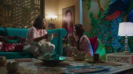 Kahaan Hum Kahaan Tum S01E14 Sonakshi Tends to Rohit Full Episode