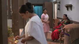 Abol Preetichi Ajab Kahani S01 E213 Satyabhama Questions Mayuri's Whereabouts