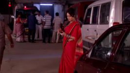 Mon Niye Kachakachi S01E11 Labanya looks out for Ranveer Full Episode