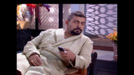 Mon Niye Kachakachi S02 E10 Labanya comes to Ashok's house