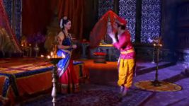 Radha Krishn S04 E495 Shrinivas Discovers Vasu's Evil Plan