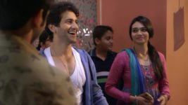 Nisha Aur Uske Cousins S10 E18 Saurabh suspects Sumit