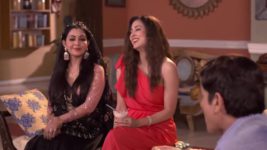 Bhabi Ji Ghar Par Hain S01 E2327 8th May 2024