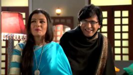 Ke Apon Ke Por S04E30 Mayuri Is Shocked Full Episode