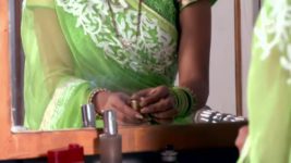 Saraswatichandra S04E09 Pramad tries to slap Kumud Full Episode