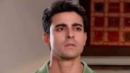 Saraswatichandra S04E45 Kumud gets Pramad to go with her Full Episode