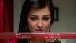 Saraswatichandra S07E49 A thief steals Saras' wallet Full Episode