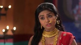 Vidrohi (Star Plus) S01E48 Radhamani's Gift to Kalyani Full Episode