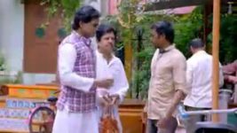 Har Shaakh Pe Ullu Baithaa Hai S01E98 Chaitu Seeks Puttan's Help Full Episode