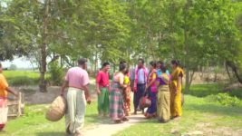 Kora Pakhi S01E52 Amon Returns to Her Village Full Episode