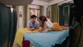 Lockdown Ki Love Story S01E08 Dhruv Helps Sonam Full Episode