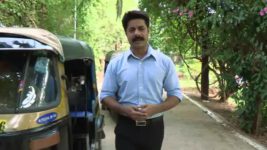 Savdhaan India S01E40 A dishonest rickshaw driver Full Episode