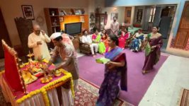 Aai Kuthe Kay Karte S01 E1421 Anirudh Urges Privacy